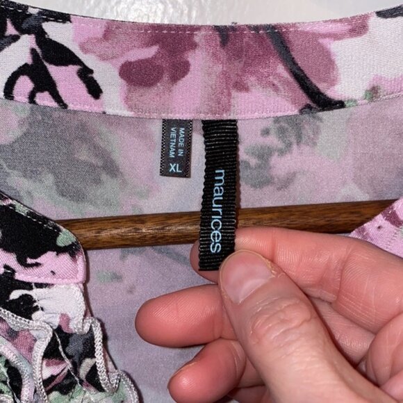 Floral Top - Picture 3 of 4